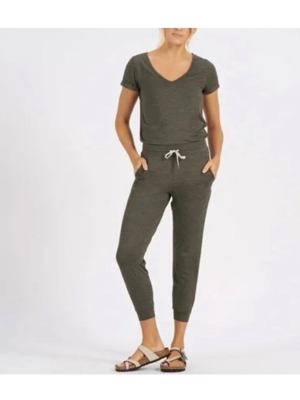 Vuori All Day Jumpsuit Olive Heather Women's Medium olive green color